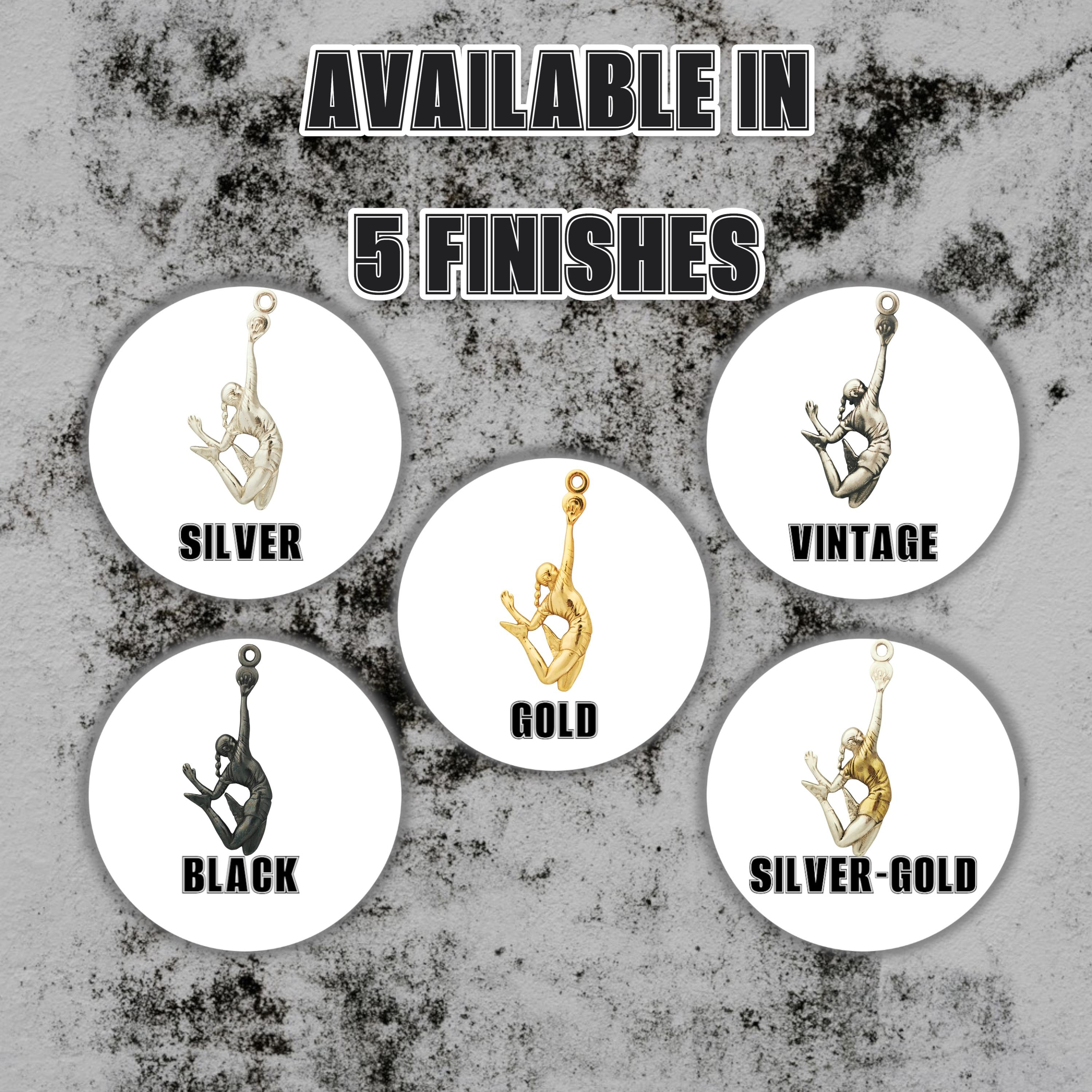 Волейболистка – Женски спортен медальон с позлатено покритие – Сребро 925 – Ръчно изработено бижу/талисман – SSJ