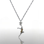 Танцьорка – Дамски спортен медальон от сребро 925 с частично позлатено покритие – Ръчно изработено спортно бижу – Идеален подарък за жена, фенка на спортните танци – SSJ