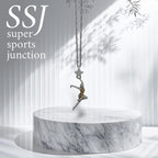 Танцьорка – Дамски спортен медальон от сребро 925 с частично позлатено покритие – Ръчно изработено спортно бижу – Идеален подарък за жена, фенка на спортните танци – SSJ