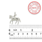 Конен спорт – Дамски медальон с фигура на ездачка – Класическо сребро 925 – Ръчно изработено спортно бижу/талисман конна езда – Идеален подарък за жена – SSJ