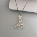 Фигурно пързаляне – Дамски спортен медальон от сребро 925 в класическо сребро – Ръчно изработено спортно бижу – Идеален подарък за жена, фенка на фигурното пързаляне – SSJ