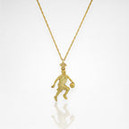 Баскетбол – Мъжки спортен медальон от сребро 925 с позлатено покритие – Ръчно изработено бижу талисман за баскетболисти и фенове – Идеален подарък за спортист, треньор или почитател – SSJ