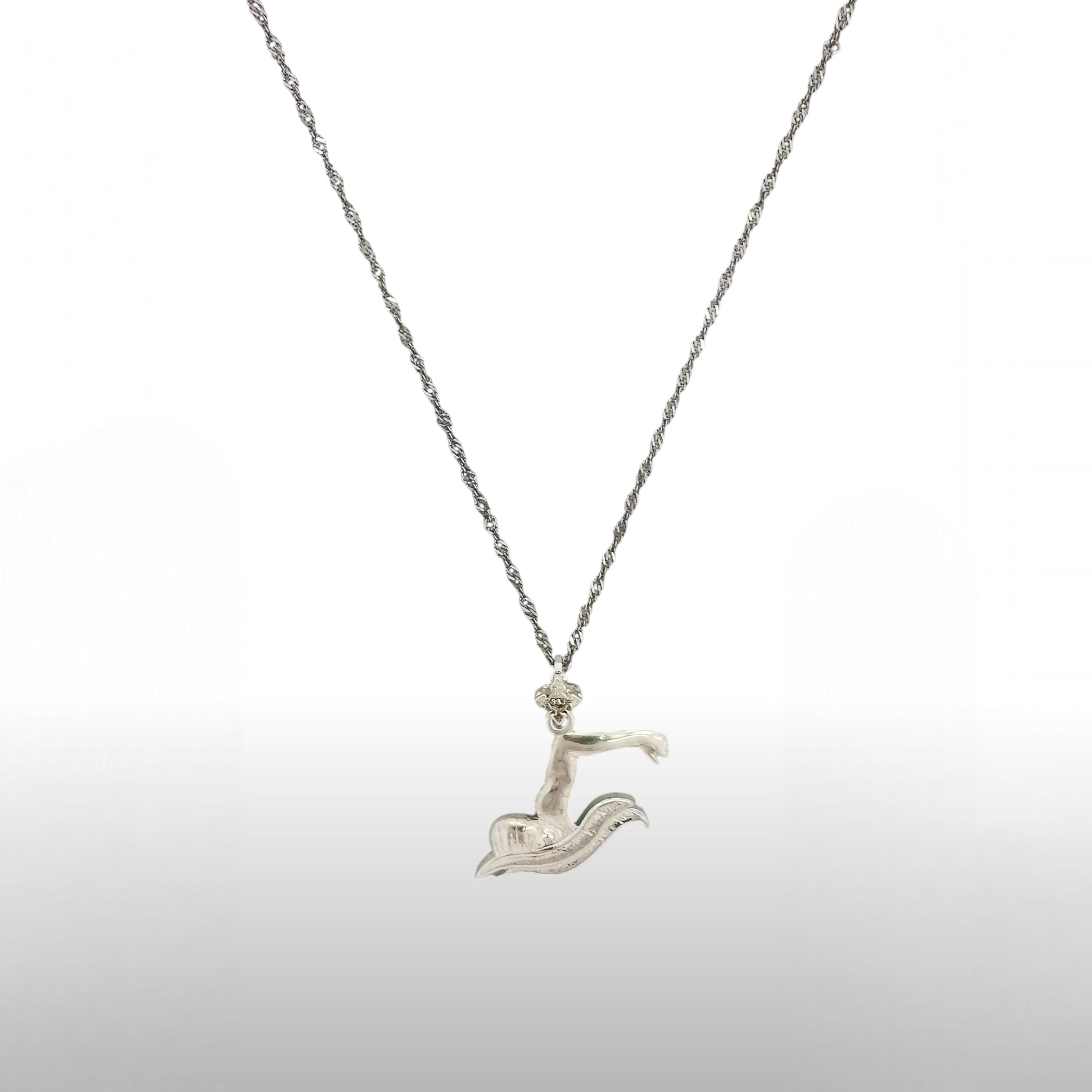 Плувец (кроул) – Мъжки спортен медальон от сребро 925 с класическо покритие – Ръчно изработено спортно бижу – Идеален подарък за мъж, фен на плуването – SSJ