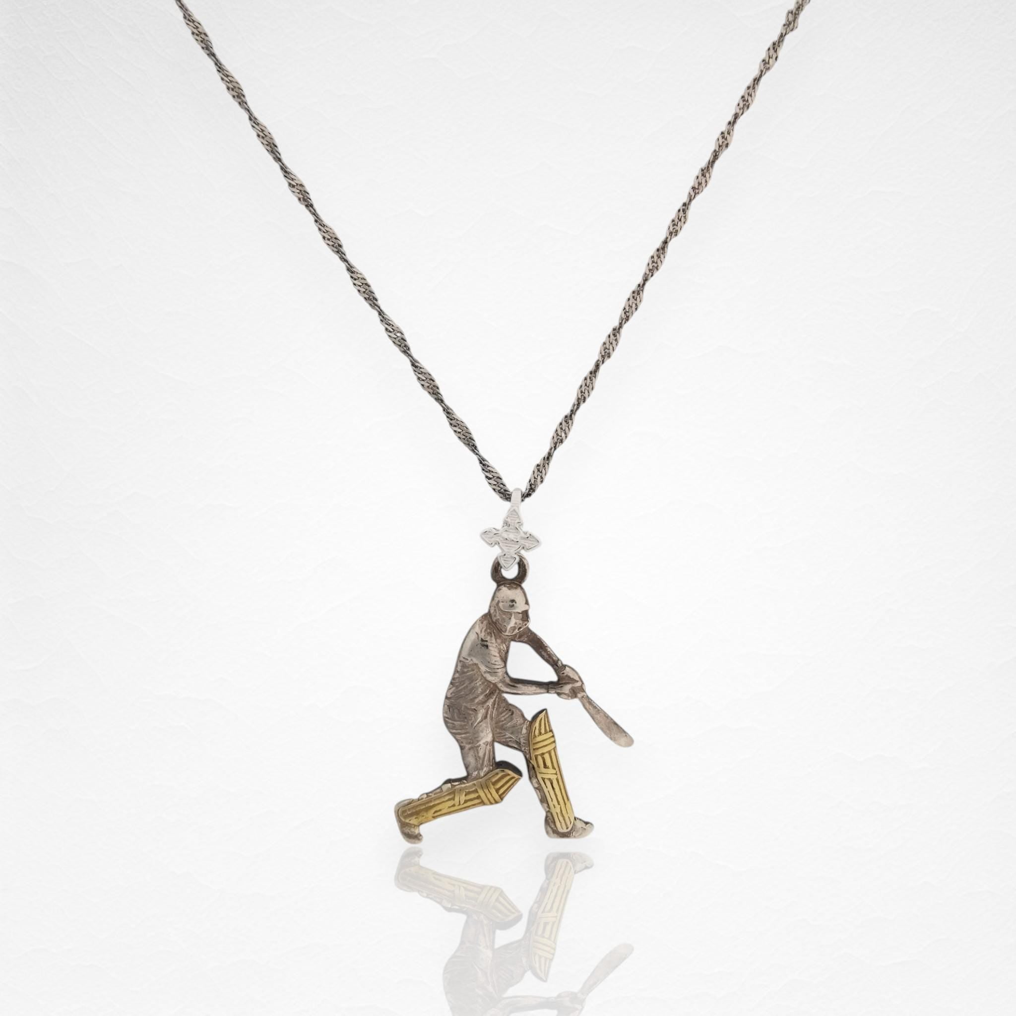 Крикет – Мъжки спортен медальон с частично позлатено покритие – Сребро 925 – Ръчно изработено спортно бижу/талисман – Идеален подарък за спортист – SSJ