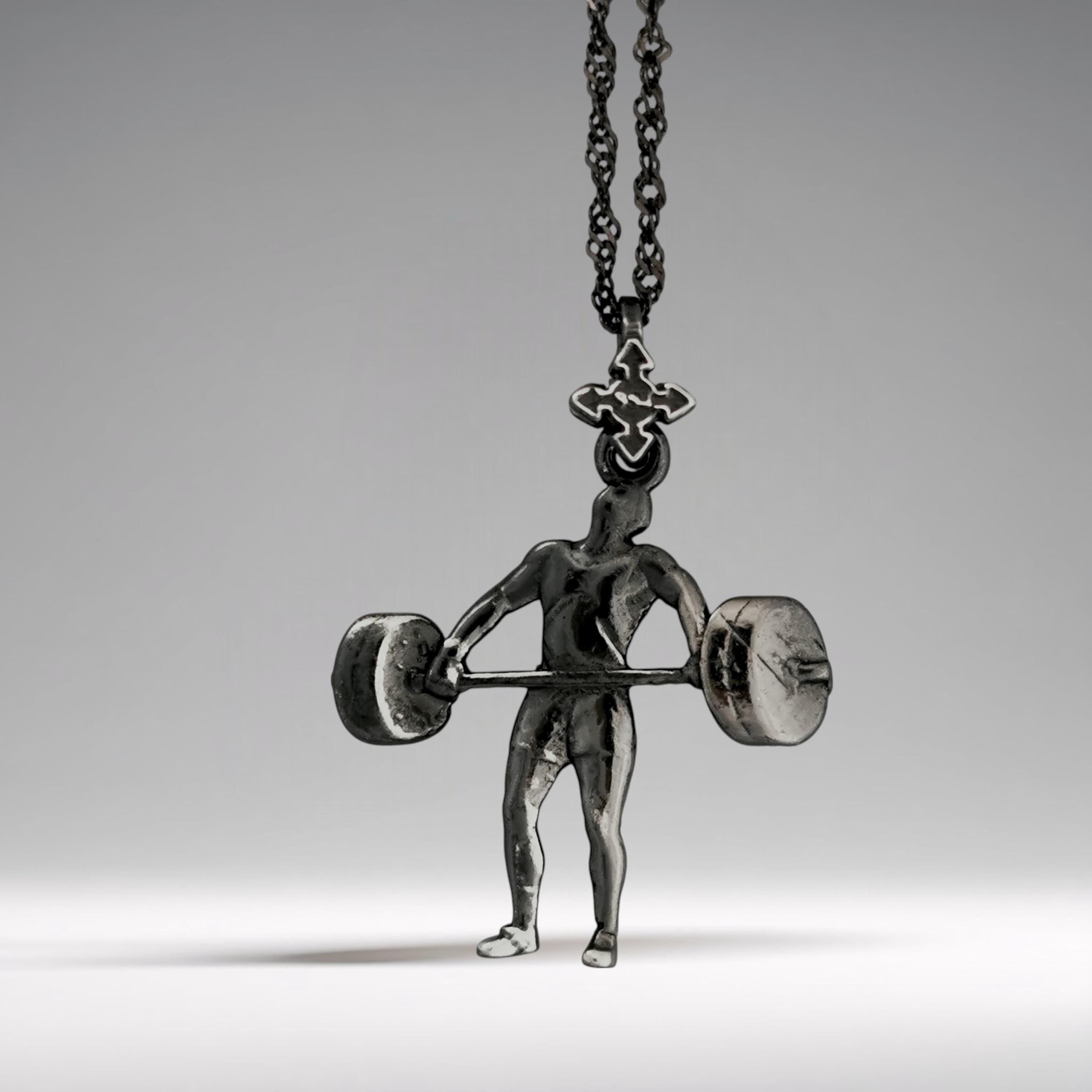 Вдигане на тежести – Мъжки спортен медальон от сребро 925 с оксидирано покритие – Ръчно изработено спортно бижу – Идеален подарък за мъж, фен на силовите спортове – SSJ