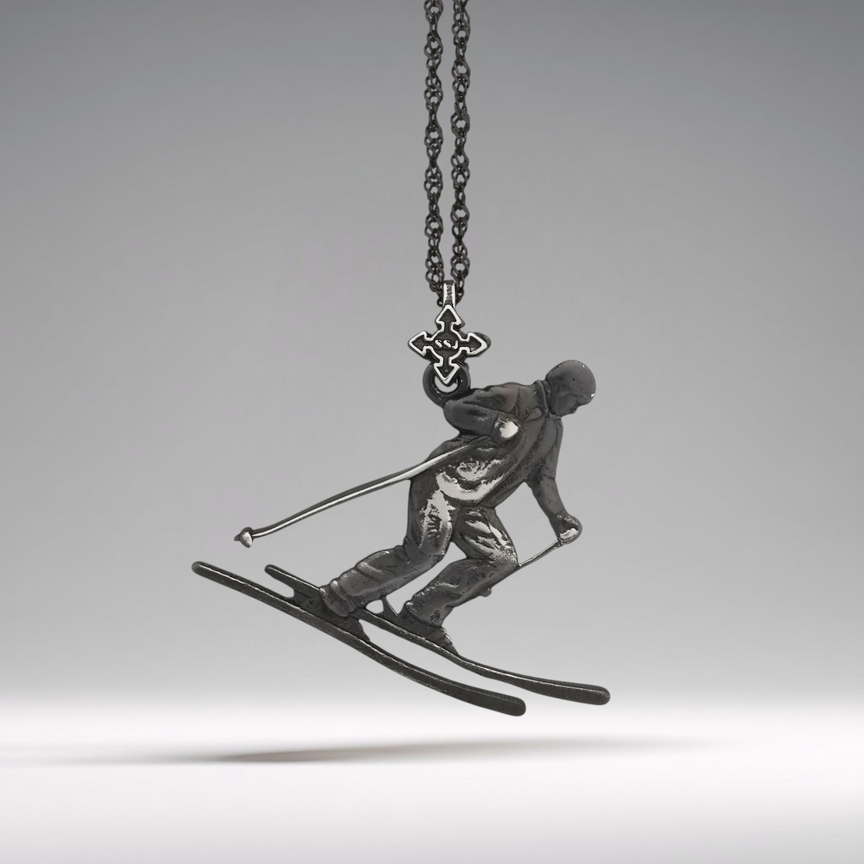 Скиор – Унисекс спортен медальон от сребро 925 с винтидж покритие – Ръчно изработено спортно бижу – Идеален подарък за фен на зимните спортове – SSJ