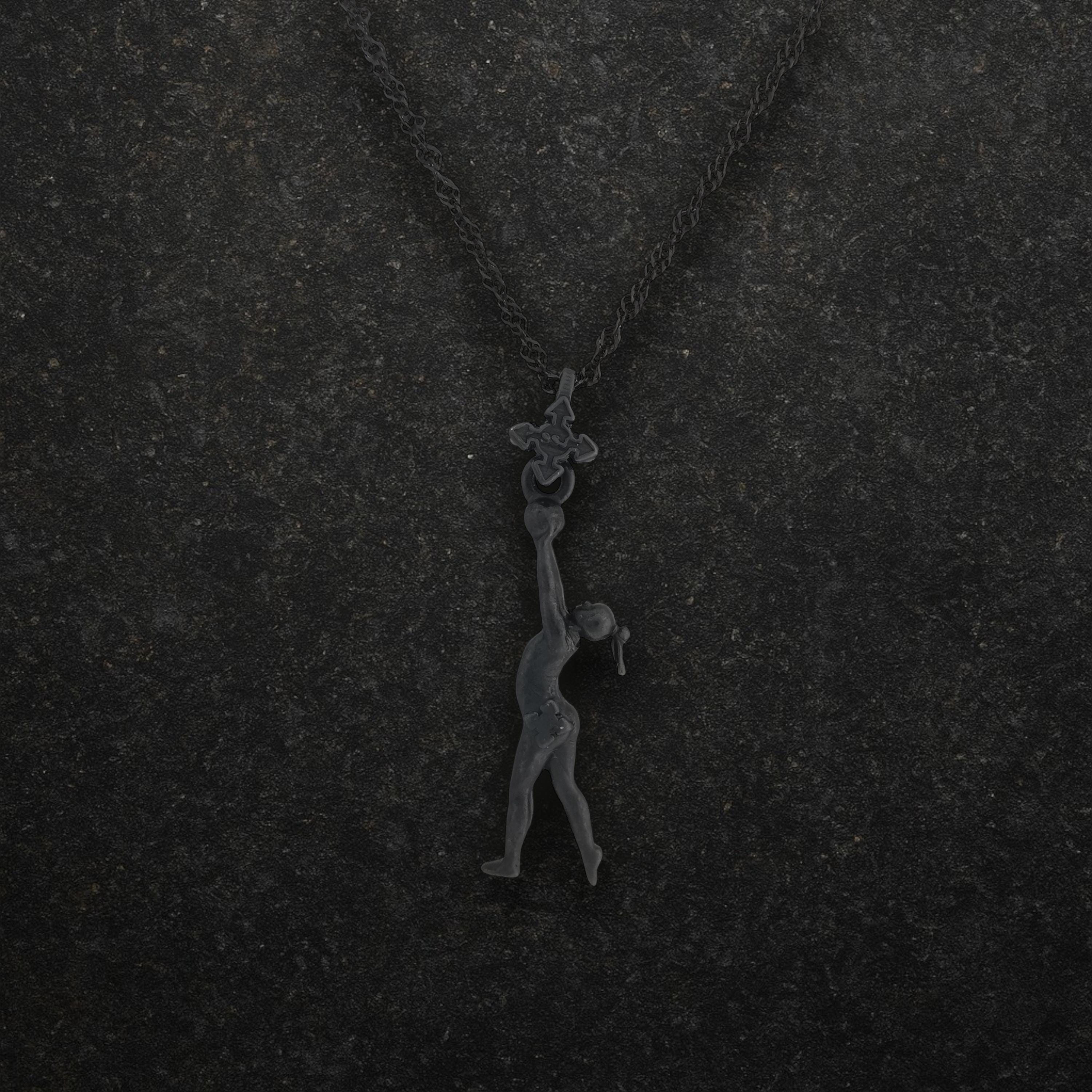 Художествена гимнастика (съчетание с топка) – Дамски спортен медальон от сребро 925 с оксидирано покритие – Ръчно изработено спортно бижу – Идеален подарък за жена, фенка на художествената гимнастика – SSJ