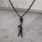 Художествена гимнастика (съчетание с топка) – Дамски спортен медальон от сребро 925 с оксидирано покритие – Ръчно изработено спортно бижу – Идеален подарък за жена, фенка на художествената гимнастика – SSJ