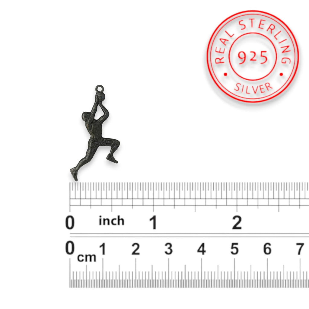 Баскетбол – Мъжки спортен медальон от сребро 925 с оксидирано покритие – Ръчно изработено бижу талисман за баскетболисти и фенове – Идеален подарък за спортист, треньор или почитател – SSJ