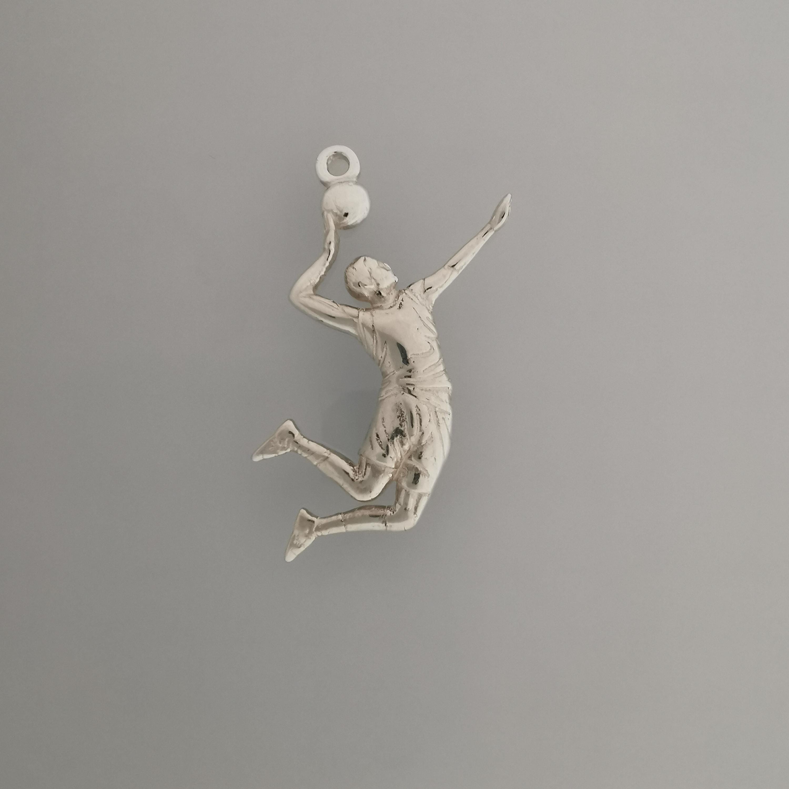 Волейболист – Мъжки спортен медальон от класическо сребро 925 – Ръчно изработено бижу/талисман – Идеален подарък – SSJ