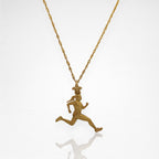 Атлетка – Женски спортен медальон за бегачки, спринтьорки и маратонки от сребро 925 с позлатено покритие – Ръчно изработено бижу талисман за лекоатлетки – SSJ