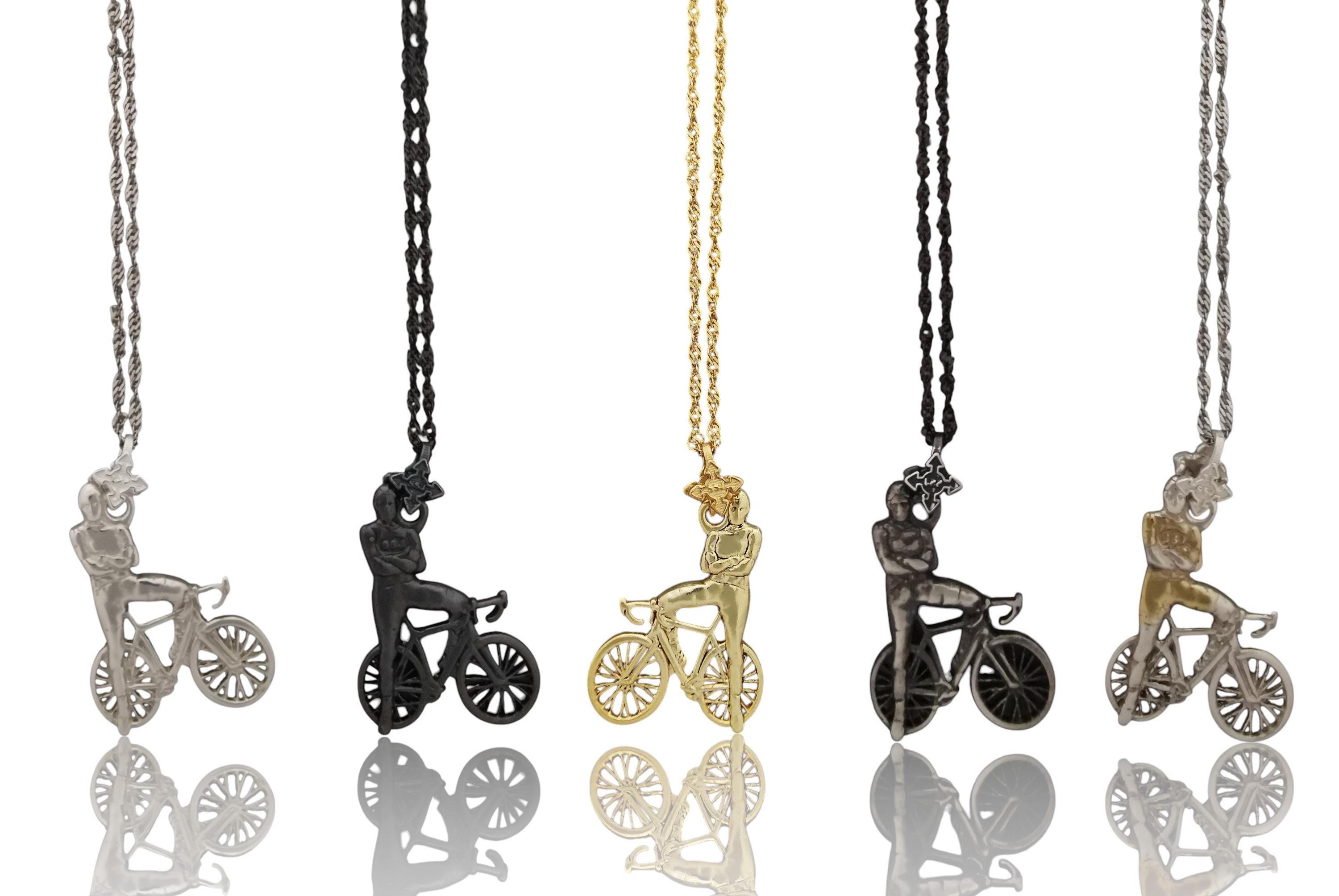 Колоездач – Велосипедист – Мъжки спортен медальон с позлатено покритие – Сребро 925 – Ръчно изработено спортно бижу/талисман – Идеален подарък – SSJ