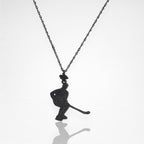 Хокеист – Мъжки спортен медальон от сребро 925 с оксидирано покритие – Ръчно изработено спортно бижу – Идеален подарък за мъж, фен на хокея – SSJ