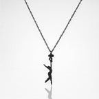 Художествена гимнастика (съчетание с топка) – Дамски спортен медальон от сребро 925 с оксидирано покритие – Ръчно изработено спортно бижу – Идеален подарък за жена, фенка на художествената гимнастика – SSJ