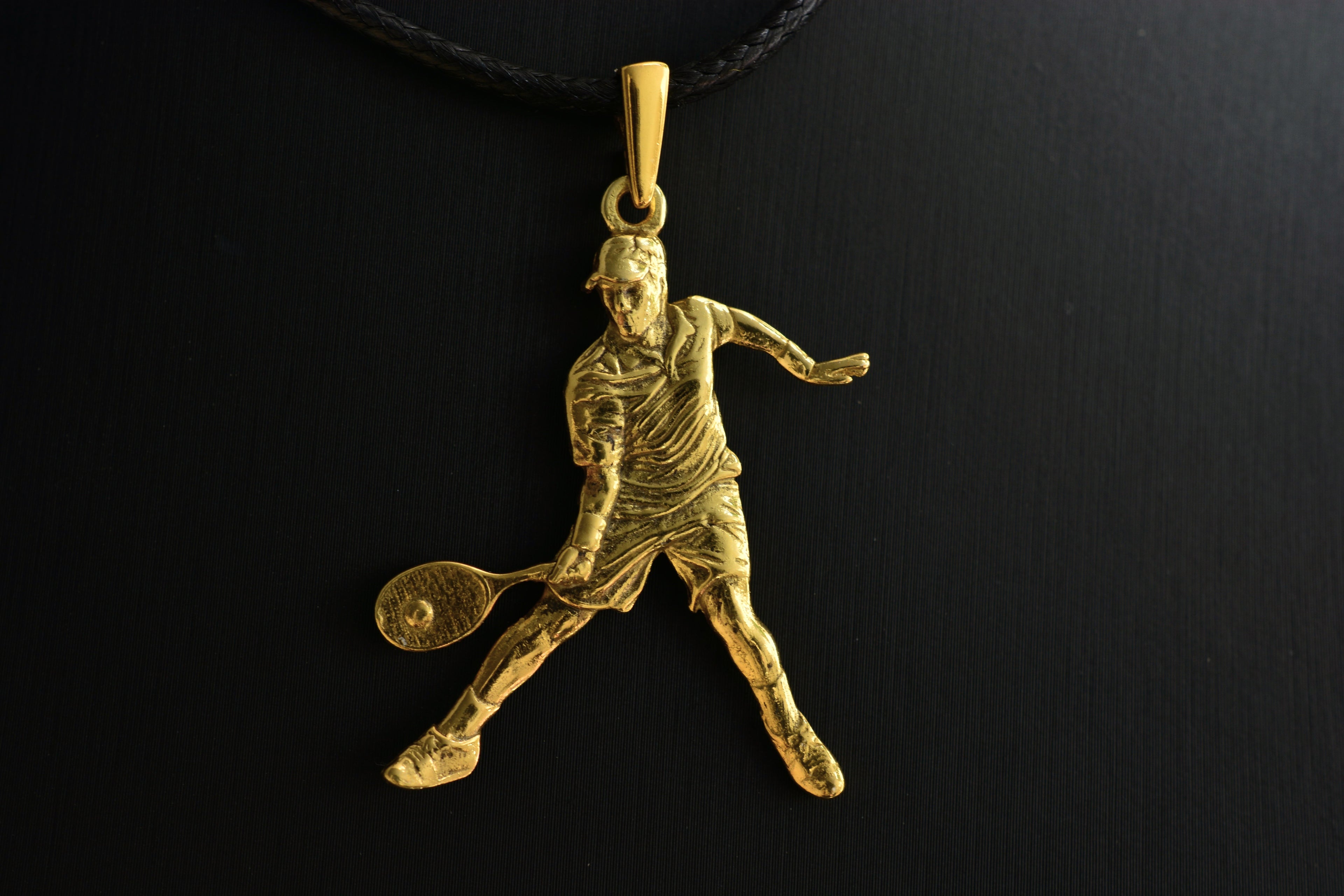 Тенис – Мъжки спортен медальон от сребро 925 с позлатено покритие – Ръчно изработено спортно бижу – Идеален подарък за мъж, фен на тениса – SSJ