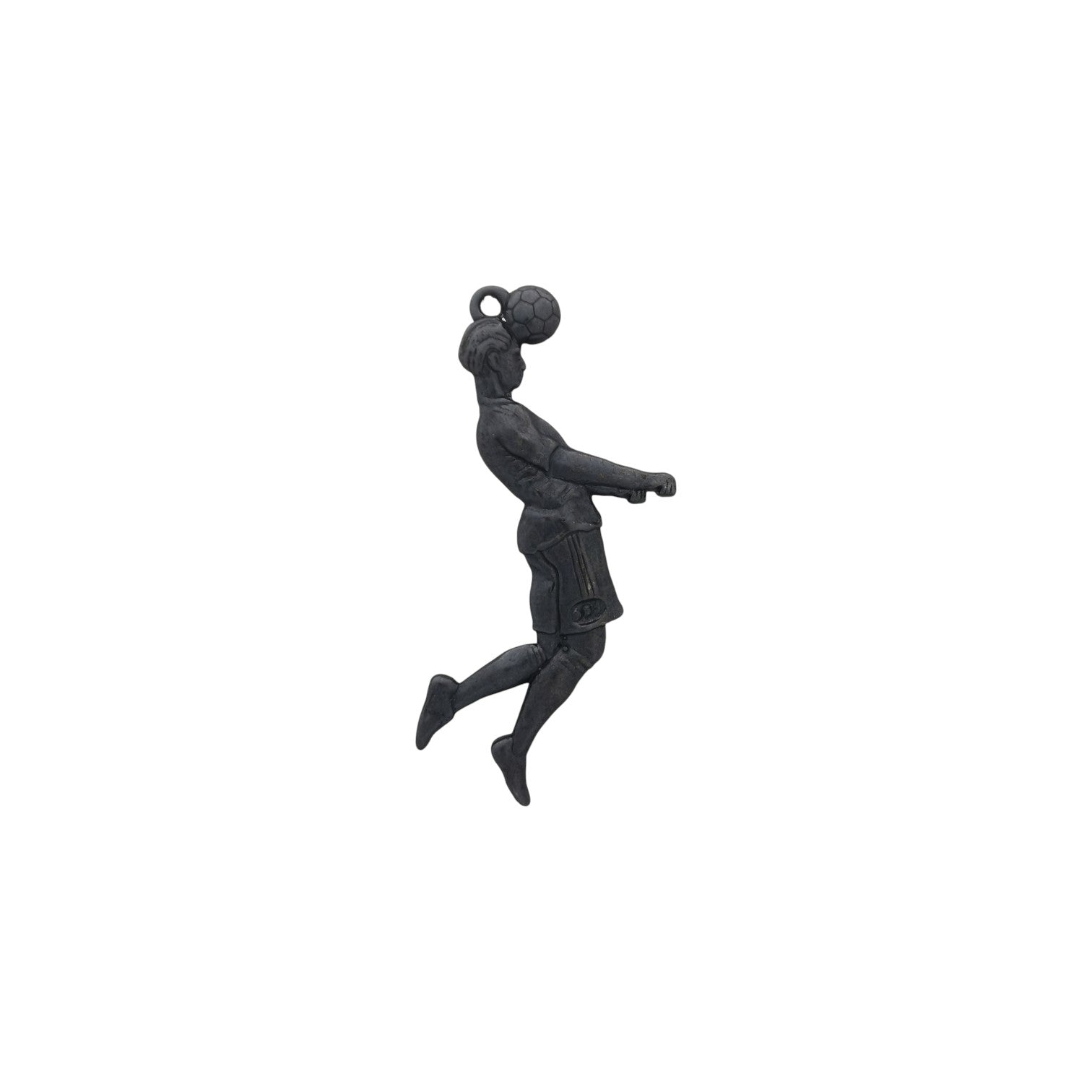 Футболист (удар с глава) – Мъжки спортен медальон от сребро 925 с оксидирано покритие – Ръчно изработено спортно бижу – Идеален подарък за мъж, фен на футбола – SSJ