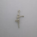 Танцьорка – Дамски спортен медальон в класическо сребро 925 – Ръчно изработено спортно бижу – Идеален подарък за жена, фенка на спортните танци – SSJ