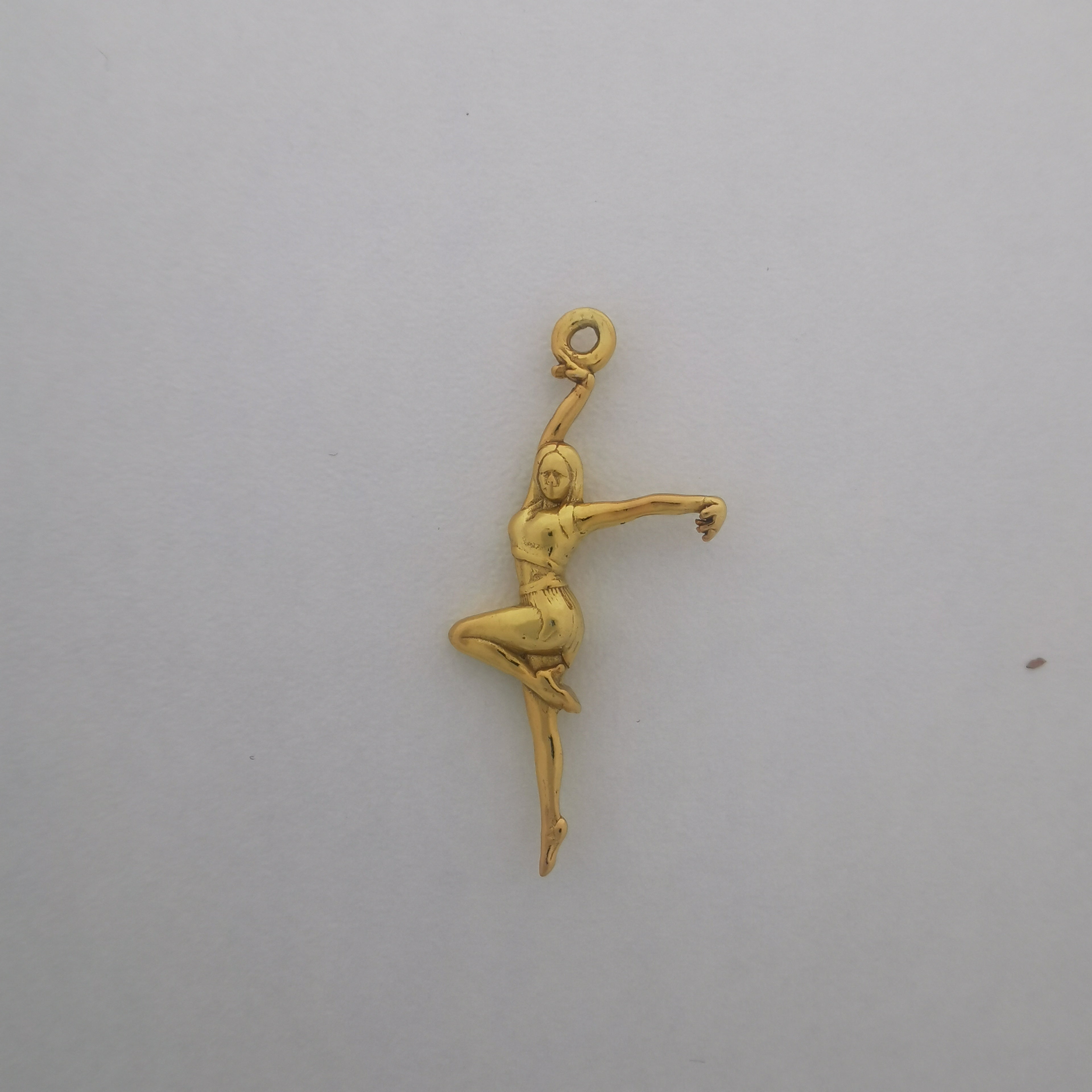 Танцьорка – Дамски спортен медальон с позлатено покритие 925 – Ръчно изработено спортно бижу – Идеален подарък за жена, фенка на спортните танци – SSJ