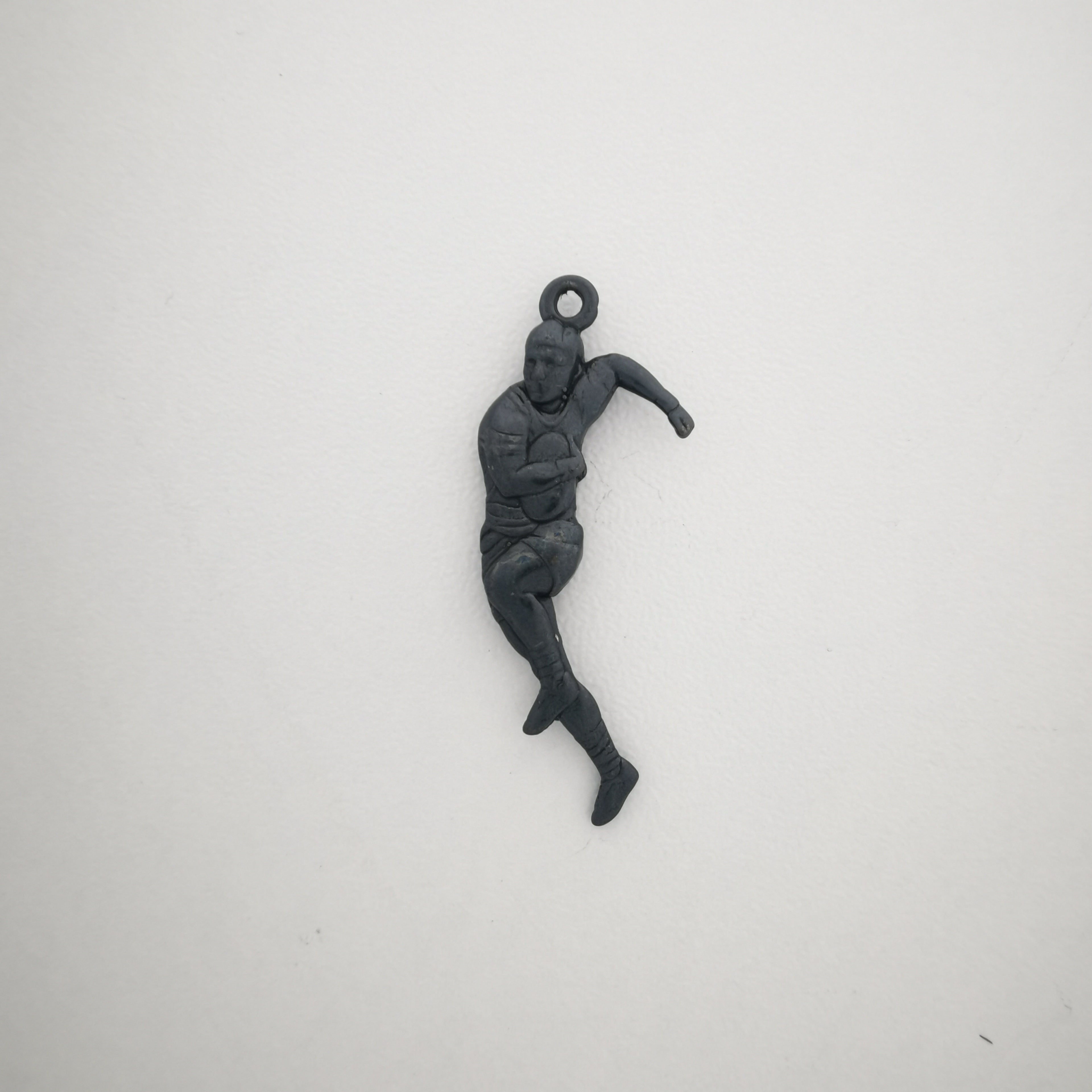 Ръгби – Мъжки спортен медальон от сребро 925 с частично позлатено покритие – Ръчно изработено спортно бижу – Идеален подарък за мъж, фен на ръгбито – SSJ