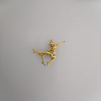 Скейтбордист – Мъжки спортен медальон от сребро 925 с позлатено покритие – Ръчно изработено спортно бижу – Идеален подарък за мъж, фен на скейтборда – SSJ