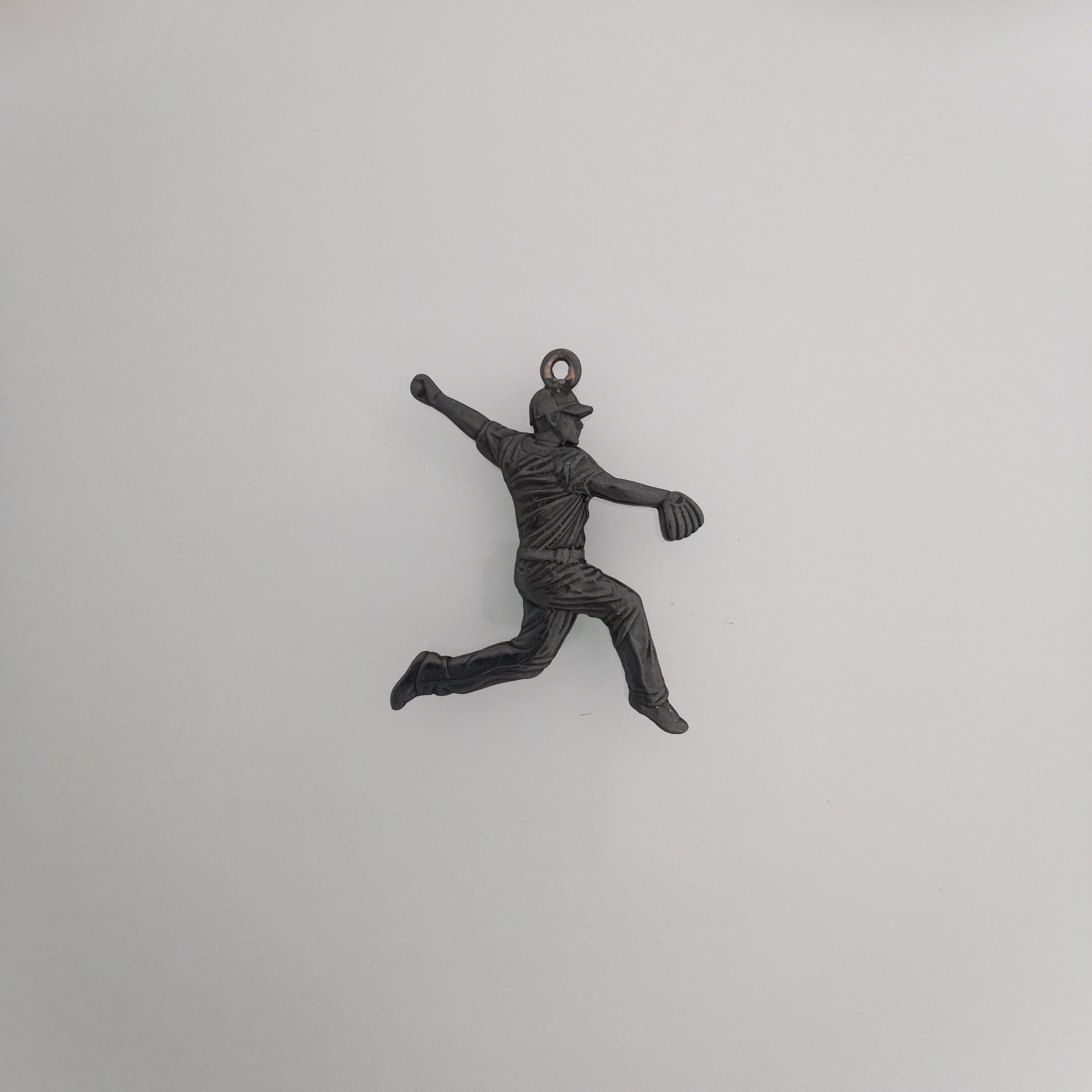 Бейзбол – Мъжки спортен медальон за бейзболист питчър от сребро 925 с винтидж покритие – Ръчно изработено бижу талисман – Идеален подарък за спортисти, треньори и фенове – SSJ