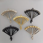 Парашутизъм (Скайдайвинг) – Унисекс спортен медальон от сребро 925 с оксидирано покритие – Ръчно изработено спортно бижу – Идеален подарък за фен на екстремните спортове – SSJ