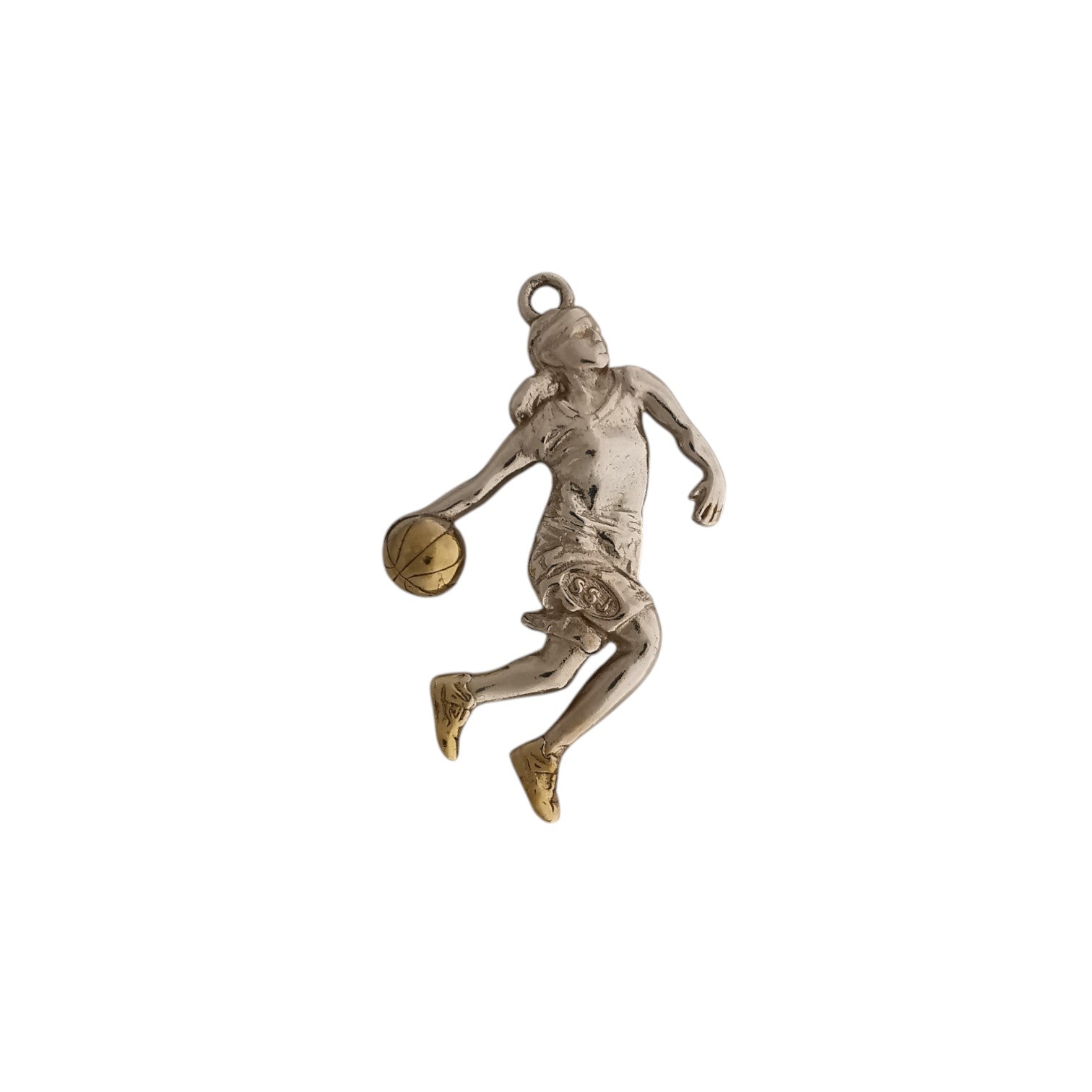 Баскетбол – Женски спортен медальон от сребро 925 с класическо полирано покритие – Ръчно изработено бижу талисман за баскетболистки и фенки на спорта – Идеален подарък за спортист, треньор или почитател – SSJ