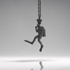 Гмуркач – Мъжки медальон Водолаз от сребро 925 с оксидирано покритие – Ръчно изработено бижу Дайвинг за любители на морето и подводните спортове – SSJ