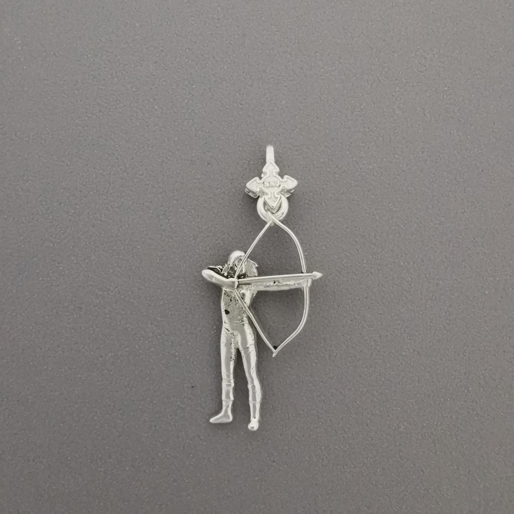Стрелба с лък – Дамски спортен медальон от сребро 925 в класическо сребро – Ръчно изработено спортно бижу – Идеален подарък за жена, фенка на стрелбата с лък – SSJ