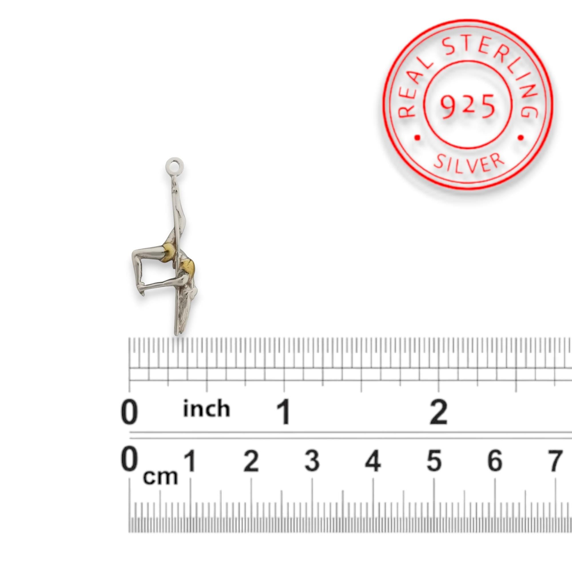 Pole Dance (Танци на пилон) – Дамски спортен медальон от сребро 925 с частично позлатено покритие – Ръчно изработено спортно бижу – Идеален подарък за жена, фенка на гимнастиката – SSJ