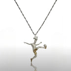 Футболист (воле) – Мъжки спортен медальон от сребро 925 с частично позлатено покритие – Ръчно изработено спортно бижу – Идеален подарък за мъж, фен на футбола – SSJ