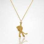 Хокеист (удар с шайба) – Мъжки спортен медальон от сребро 925 с позлатено покритие – Ръчно изработено спортно бижу – Идеален подарък за мъж, фен на хокея – SSJ