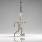 Футболист – Мъжки спортен медальон от сребро 925 в класическо сребро – Ръчно изработено спортно бижу – Идеален подарък за мъж, фен на футбола – SSJ