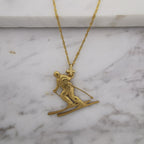 Скиор – Унисекс спортен медальон от сребро 925 с позлатено покритие – Ръчно изработено спортно бижу – Идеален подарък за фен на зимните спортове – SSJ