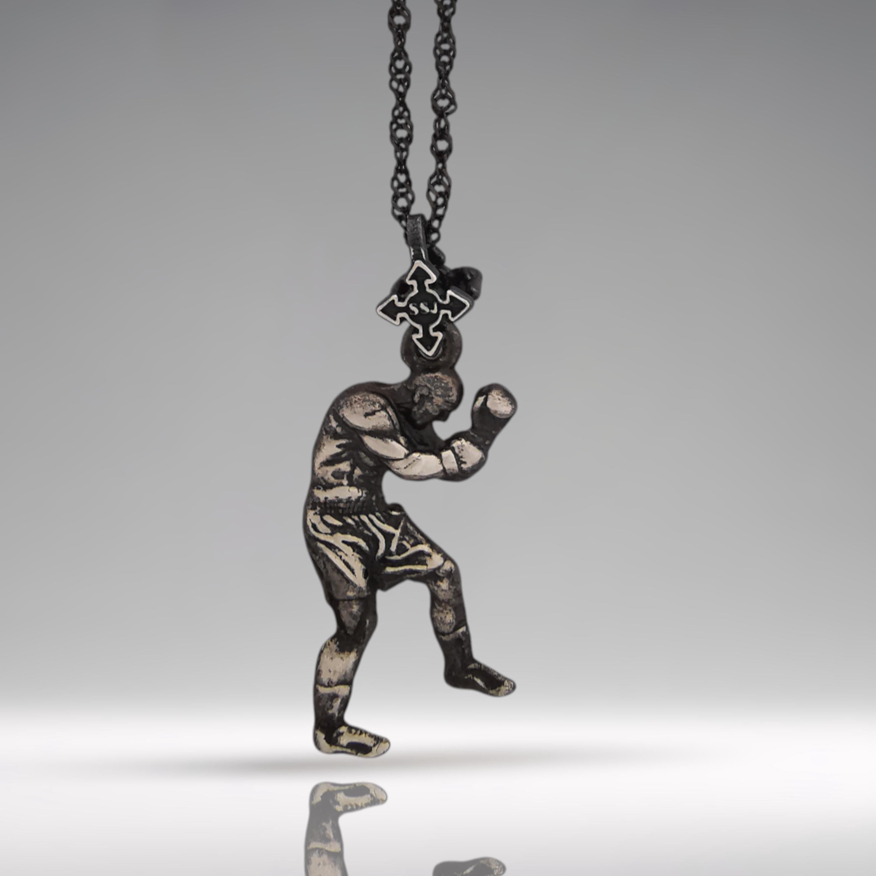 Боксьор – Мъжки спортен медальон за бойци, боксьори и MMA атлети от сребро 925 с винтидж покритие – Ръчно изработено бижу талисман за бойни изкуства – SSJ