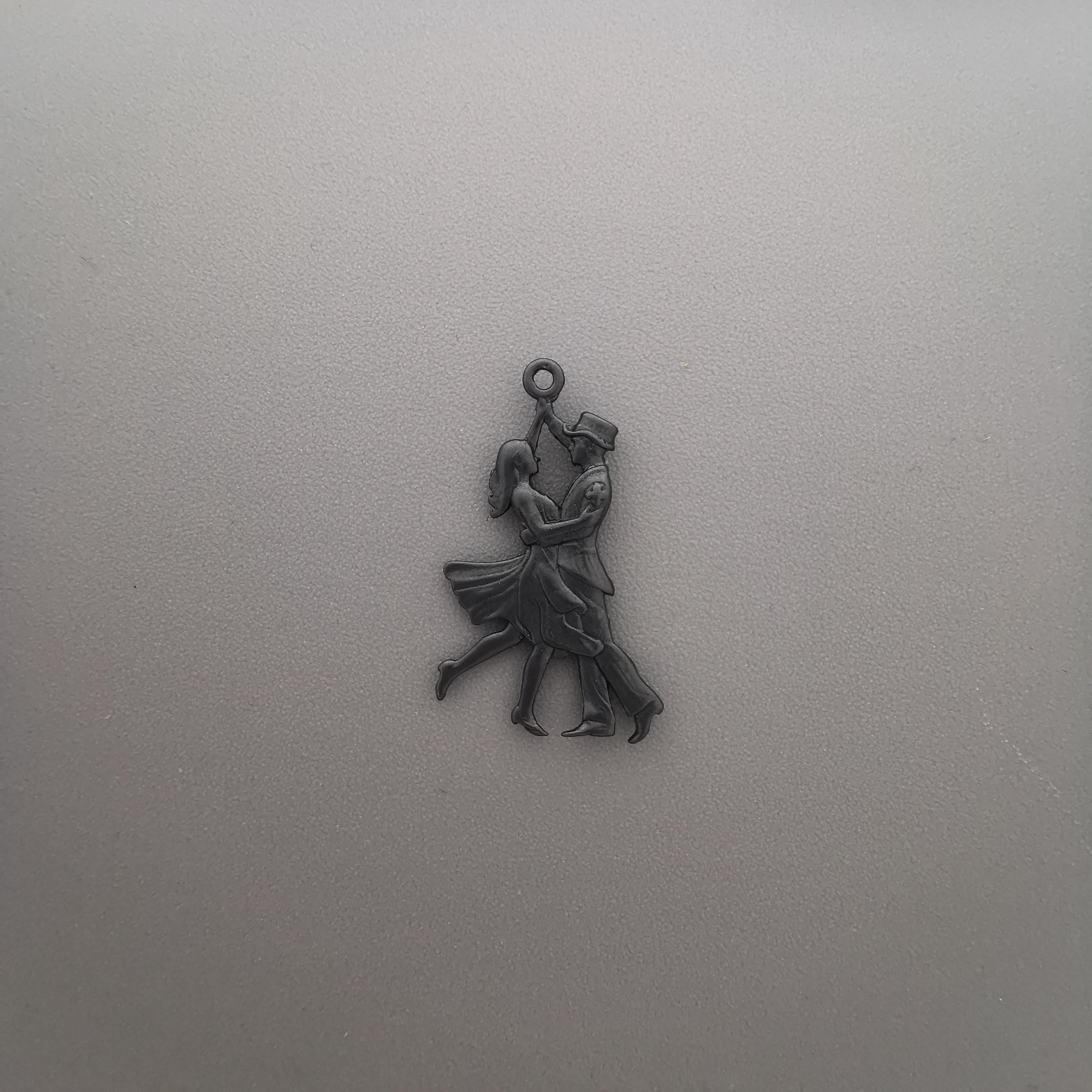 Латино танци – Унисекс спортен медальон от сребро 925 с оксидирано покритие – Ръчно изработено спортно бижу – Идеален подарък за жена, фенка на спортните танци – SSJ