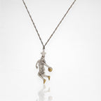 Баскетбол – Женски спортен медальон от сребро 925 с частично позлатено покритие – Ръчно изработено бижу талисман за баскетболистки и фенки на спорта – Идеален подарък за спортист, треньор или почитател – SSJ