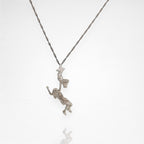 Баскетбол – Женски спортен медальон от сребро 925 с класическо полирано покритие – Ръчно изработено бижу талисман за баскетболистки и фенки на спорта – Идеален подарък за спортист, треньор или почитател – SSJ