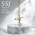 Футболист (воле) – Мъжки спортен медальон от сребро 925 с позлатено покритие – Ръчно изработено спортно бижу – Идеален подарък за мъж, фен на футбола – SSJ