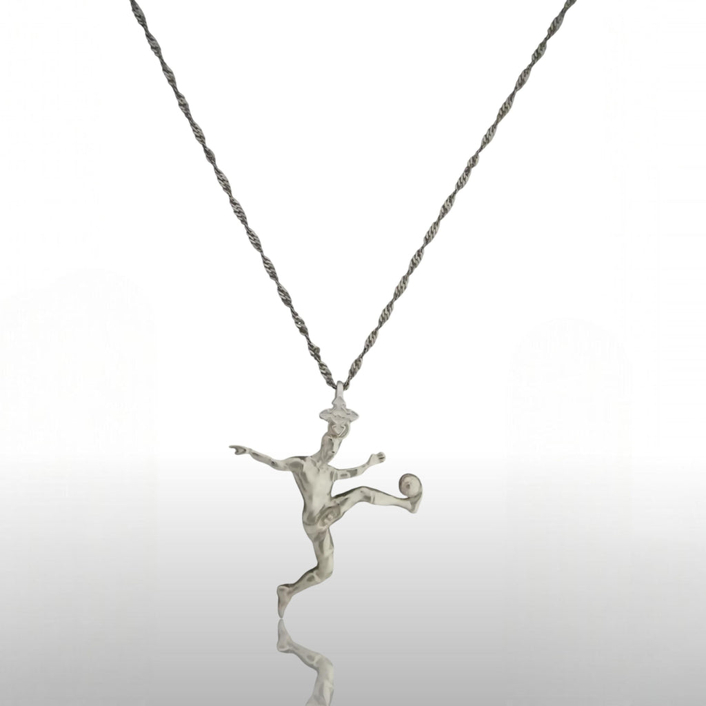 Футболист (воле) – Мъжки спортен медальон от сребро 925 с класическо покритие – Ръчно изработено спортно бижу – Идеален подарък за мъж, фен на футбола – SSJ