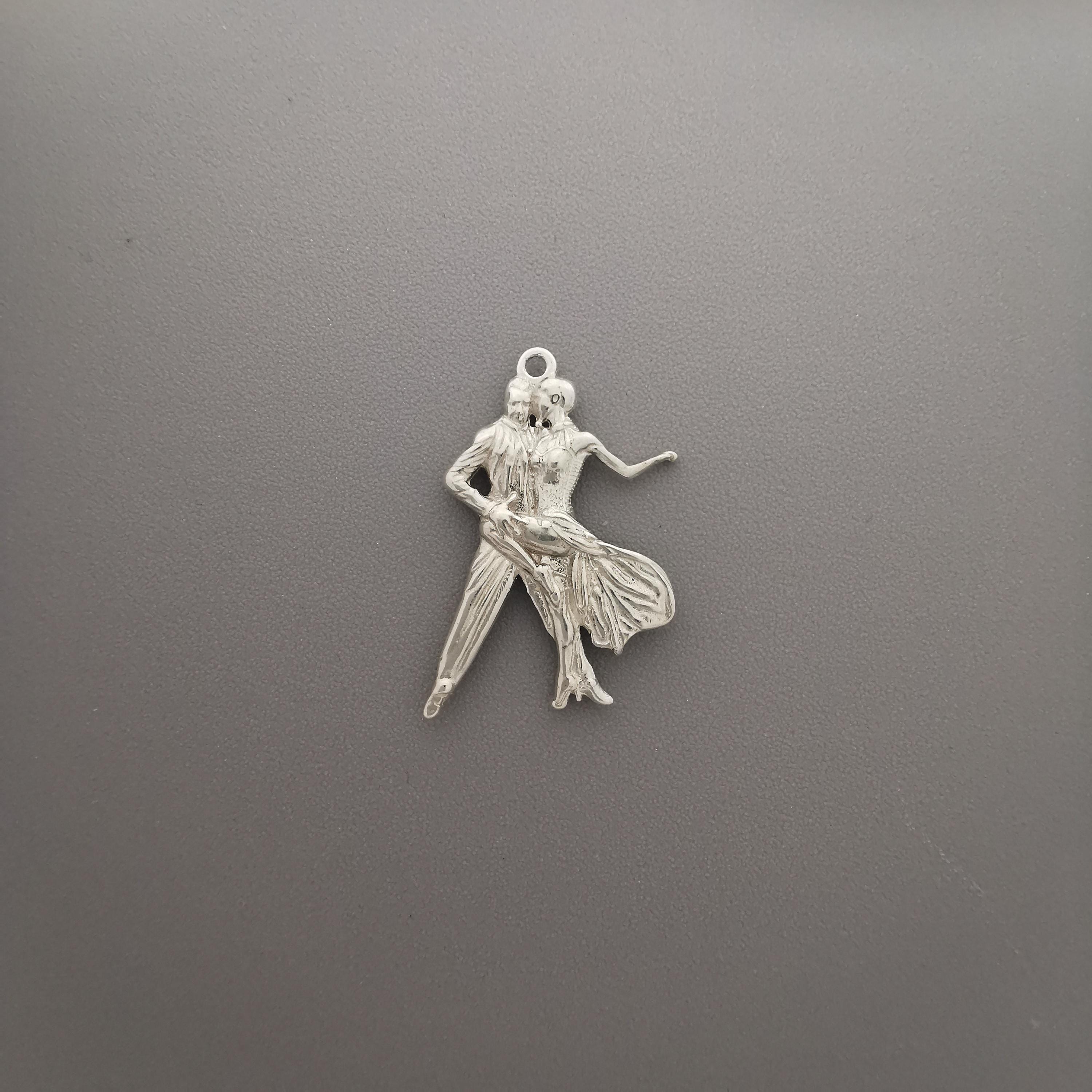 Спортни танци – Унисекс медальон в класическо сребро – Сребро 925 – Ръчно изработено спортно бижу – Идеален подарък – SSJ