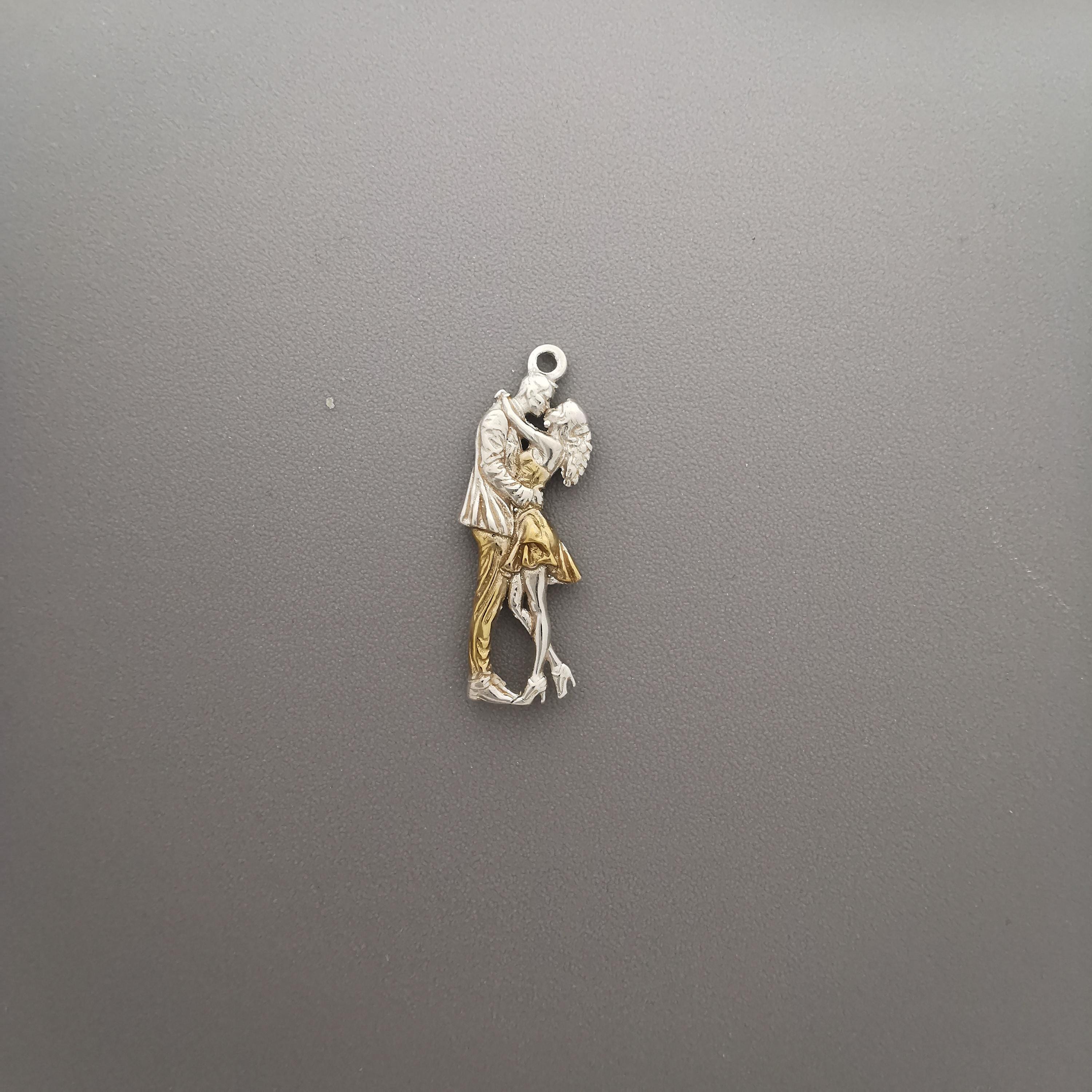 Танго – Унисекс спортен медальон с частично позлатено покритие – Сребро 925 – Ръчно изработено спортно бижу – Идеален подарък за жена, фенка на тангото – SSJ