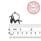 Въздушна акробатика – Женски спортен медальон от сребро 925 с оксидирано черно покритие – Ръчно изработено бижу талисман за гимнастички и танцьорки – Идеален подарък за спортист, треньор или артист – SSJ