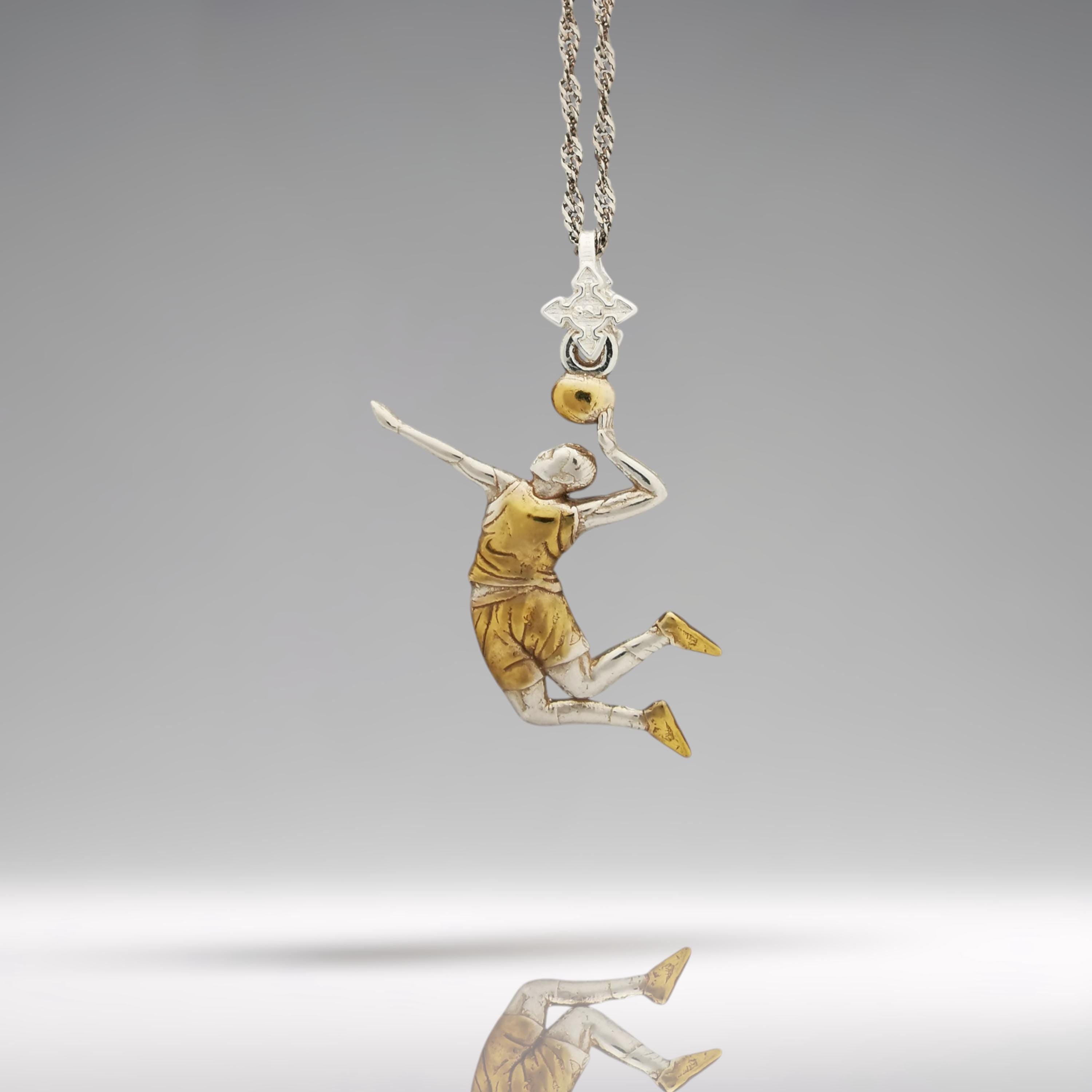 Волейболист – Мъжки спортен медальон с частично позлатено покритие – Сребро 925 – Ръчно изработено бижу/талисман – Идеален подарък – SSJ