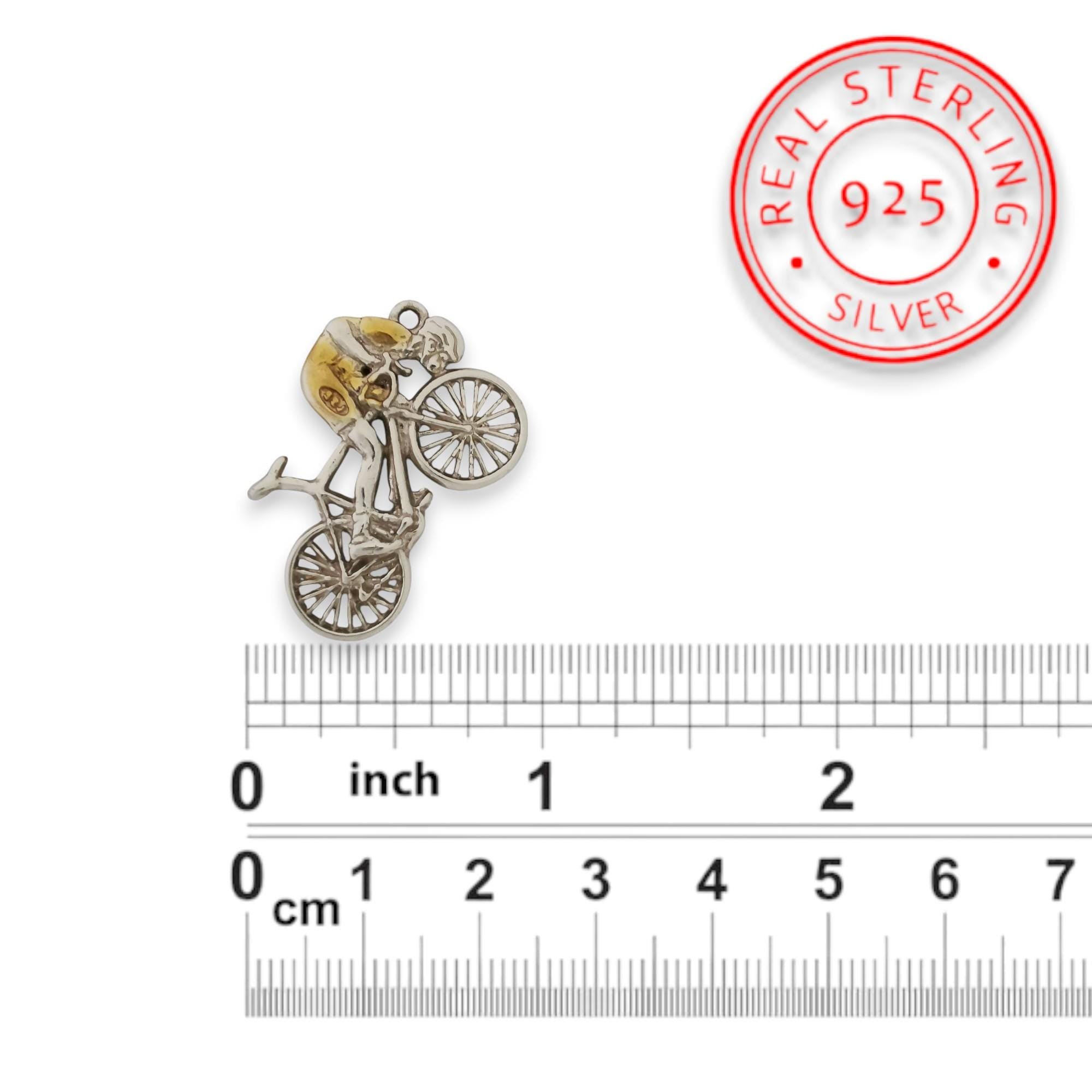 Колоездач – Мъжки спортен медальон от сребро 925 с частично позлатено покритие – Ръчно изработено бижу за шосейно колоездене – Символ на любов и страст към спорта – SSJ