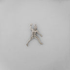 Американски футбол – Мъжки спортен медальон от сребро 925 с класическо полирано покритие – Ръчно изработено бижу талисман за спортисти и фенове – Идеален подарък за играч, треньор или почитател – SSJ