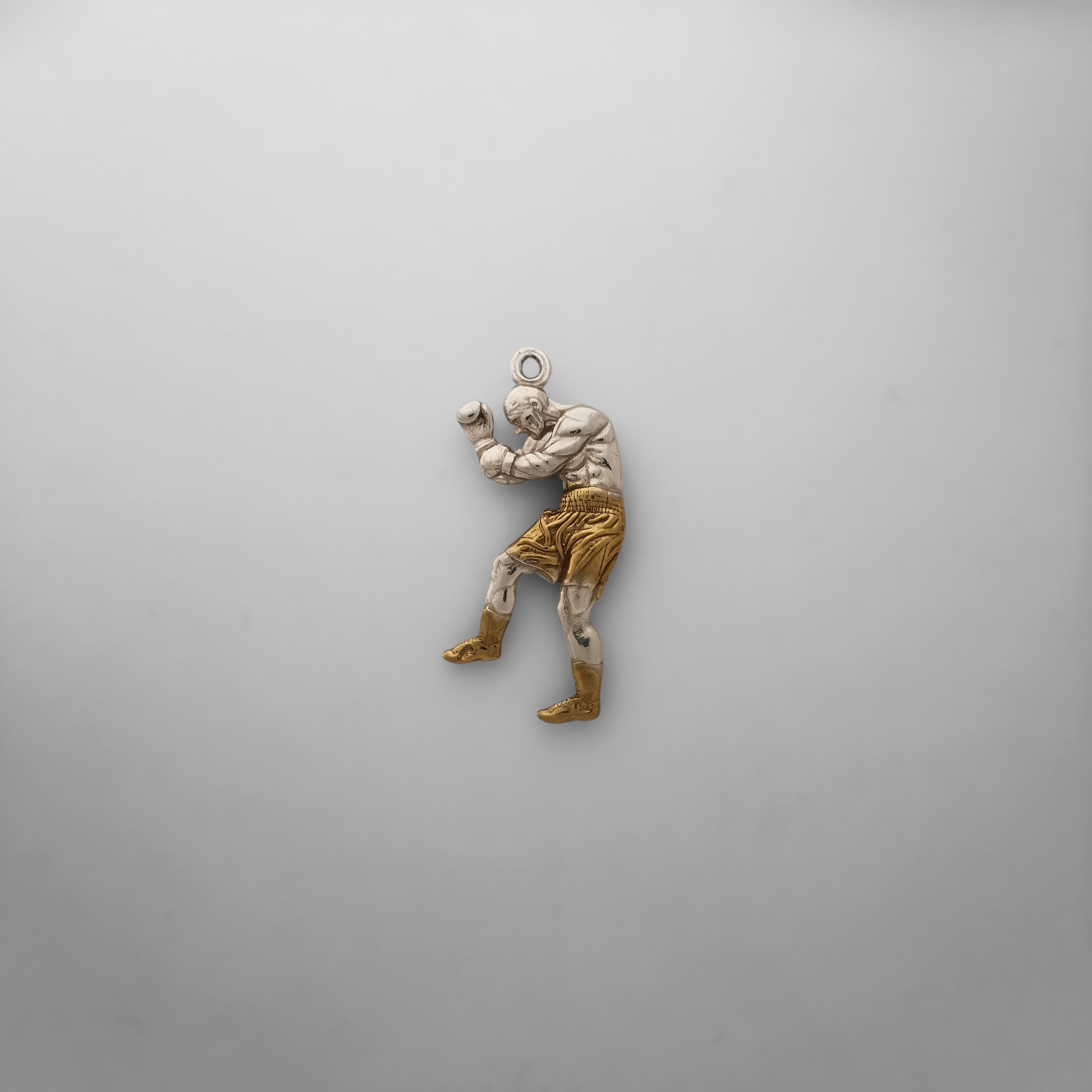 Боксьор – Мъжки спортен медальон за бойци, боксьори и MMA атлети от сребро 925 с позлатено покритие – Ръчно изработено бижу талисман за бойни изкуства – SSJ