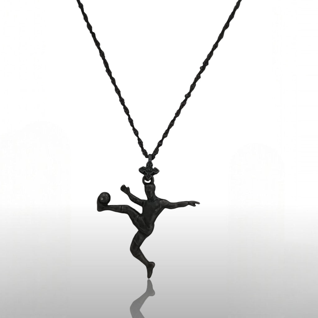 Футболист (воле) – Мъжки спортен медальон от сребро 925 с оксидирано покритие – Ръчно изработено спортно бижу – Идеален подарък за мъж, фен на футбола – SSJ