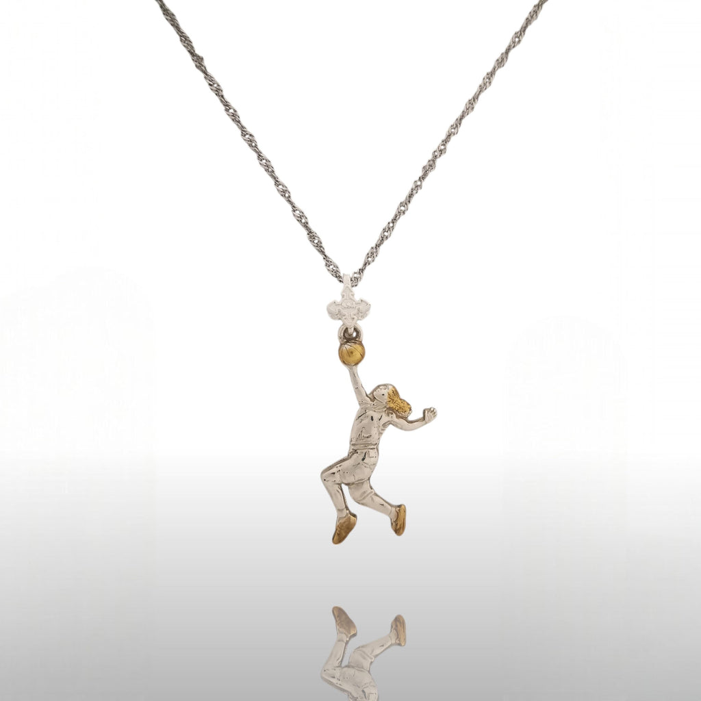 Баскетбол – Женски спортен медальон от сребро 925 с частично позлатено покритие – Ръчно изработено бижу талисман за баскетболистки и фенки на спорта – Идеален подарък за спортист, треньор или почитател – SSJ