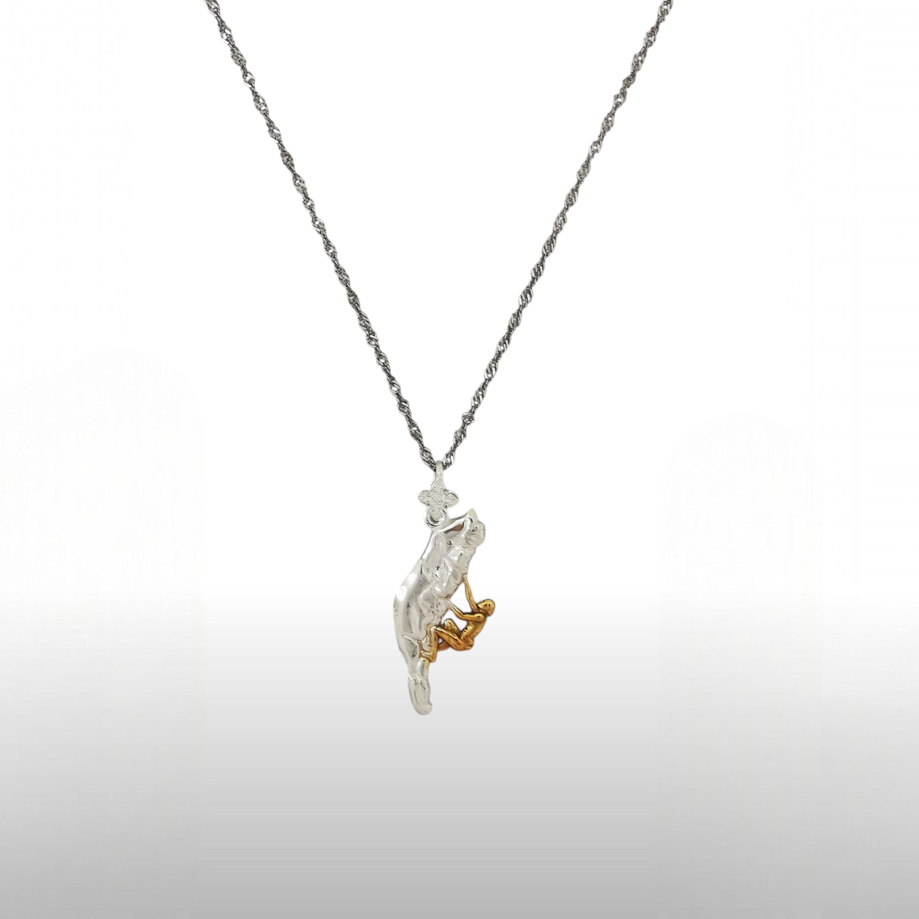 Скално катерене (Катерач) – Унисекс спортен медальон от сребро 925 с частично позлатено покритие – Ръчно изработено спортно бижу – Идеален подарък за фен на катеренето – SSJ